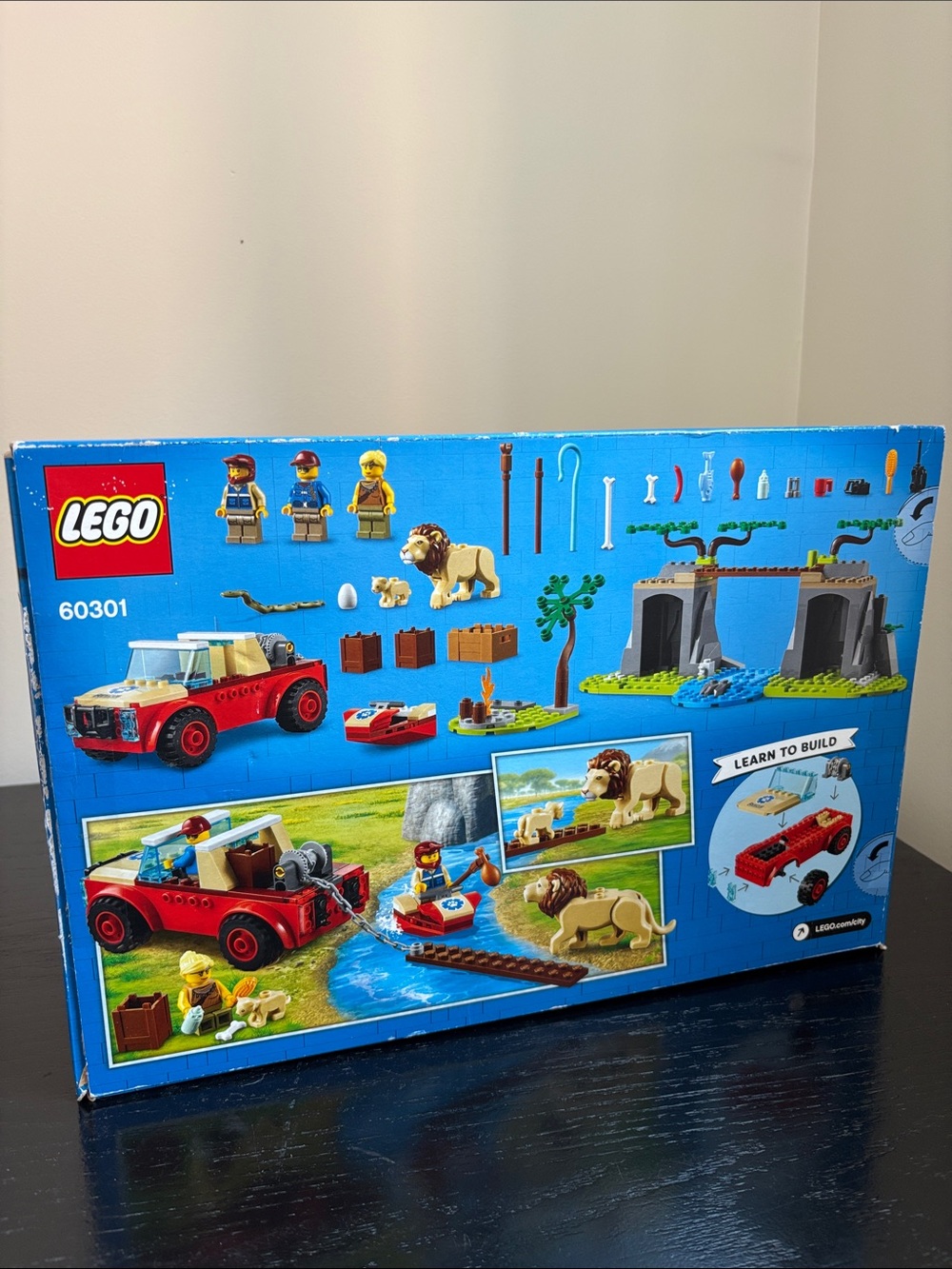 LEGO City Wildlife Rescue Off-Roader Toy Set 157 pcs - Picture 2 of 4